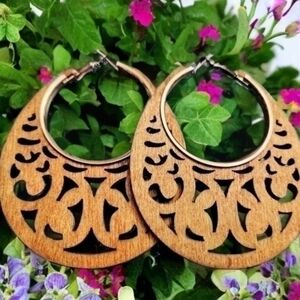 MODCLOTH BOHO CARVED WOODEN EARRINGS 1